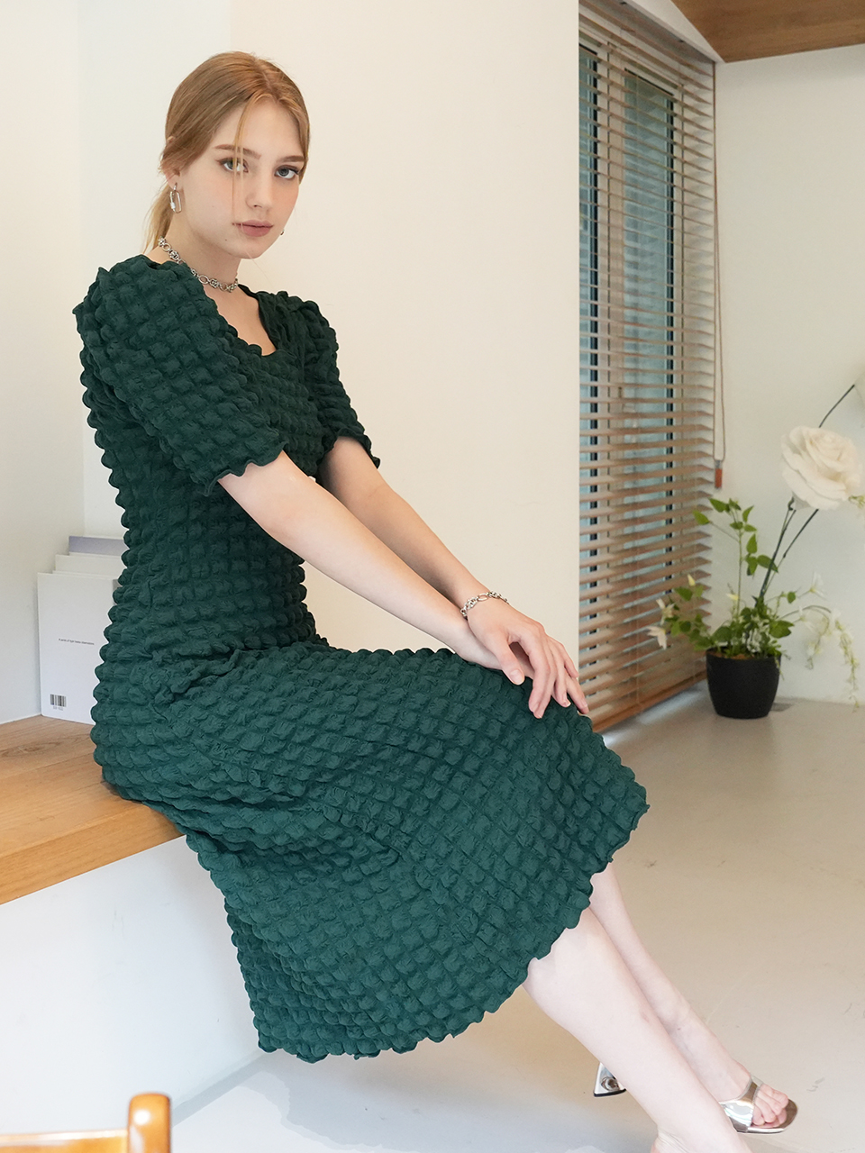 ROLA ﻿Embossed puff-sleeve midi dress (GREEN)﻿
