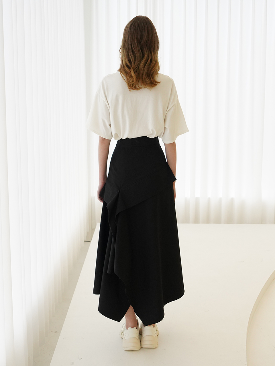 ﻿DIANA unbalanced skirt (BLACK)﻿